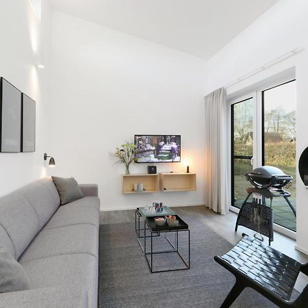 Beach Front Home In Lembruch-Duemmer See With Wifi Εξωτερικό φωτογραφία