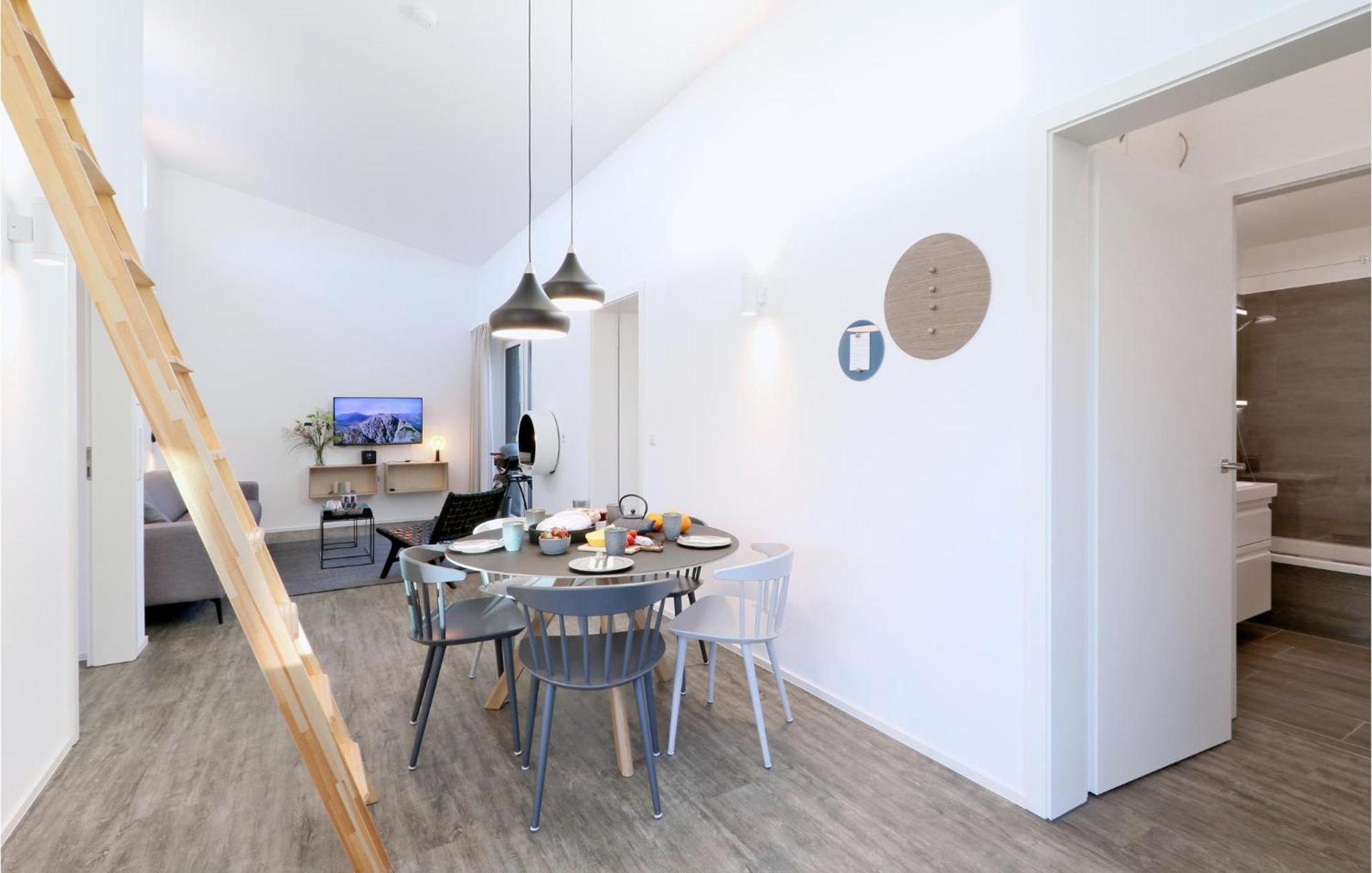 Beach Front Home In Lembruch-Duemmer See With Wifi Εξωτερικό φωτογραφία